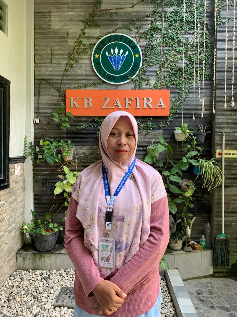 Siti Nur Qomariyah, S. Pd.